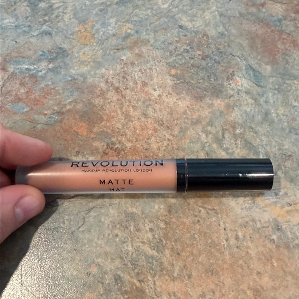 Revolution discover matte